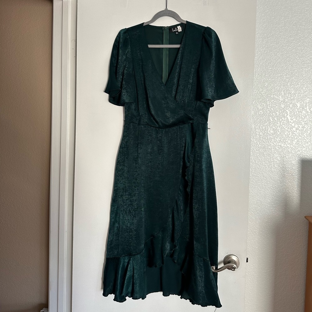 Lulu’s Emerald green midi dress